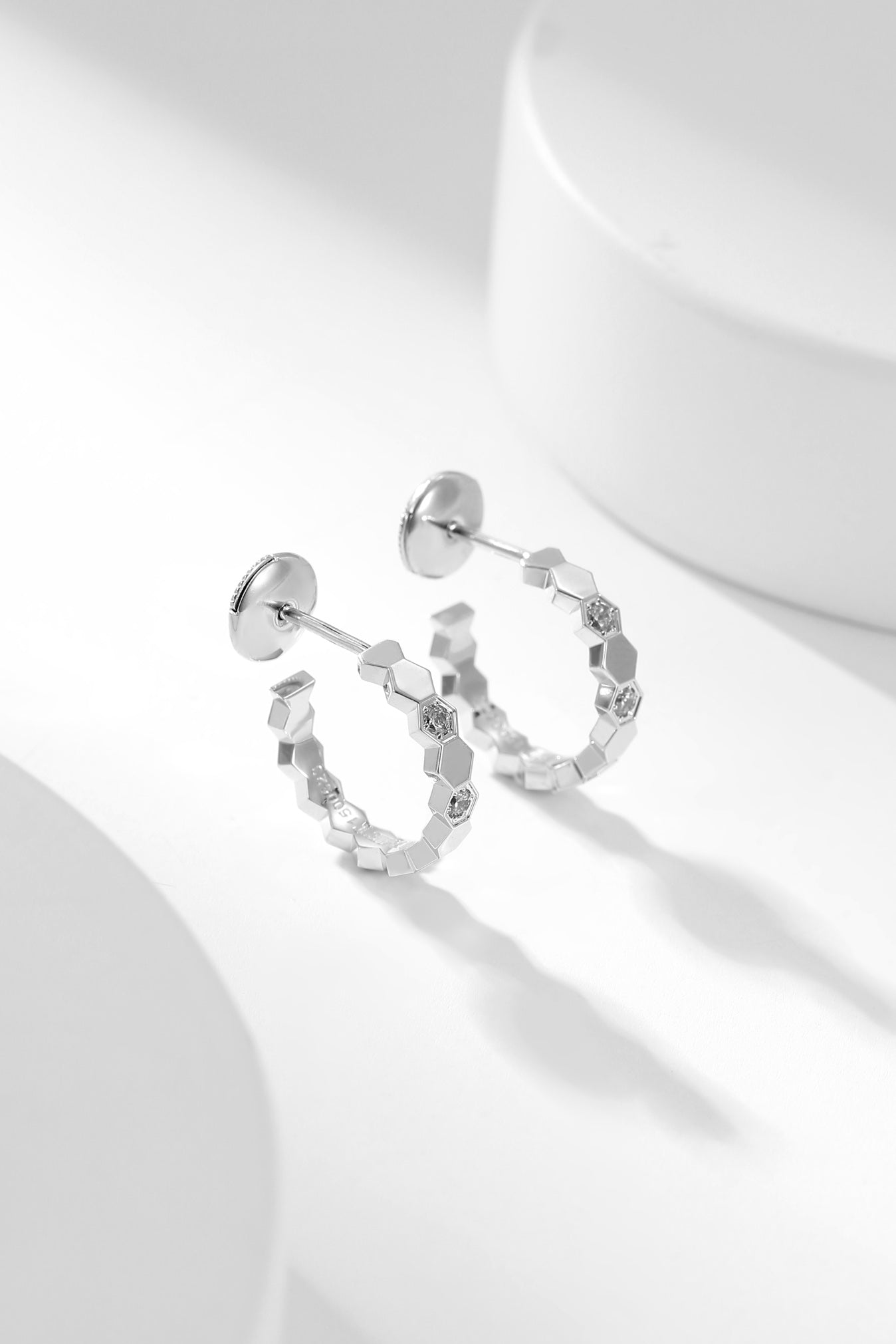 [Clara Jewels]BEE LOVE DIAMOND HOOP EARRINGS