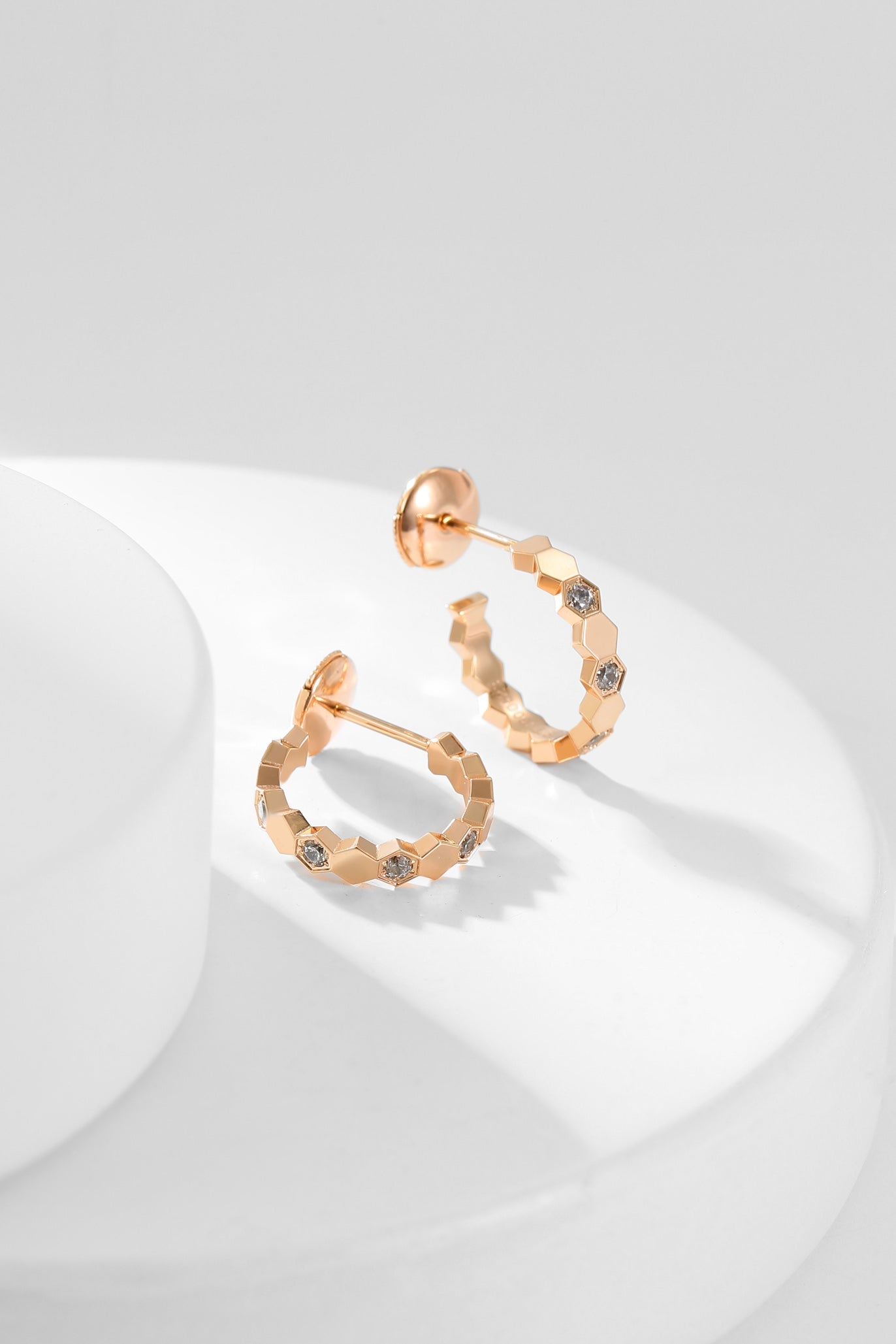 [Clara Jewels]BEE LOVE DIAMOND HOOP EARRINGS