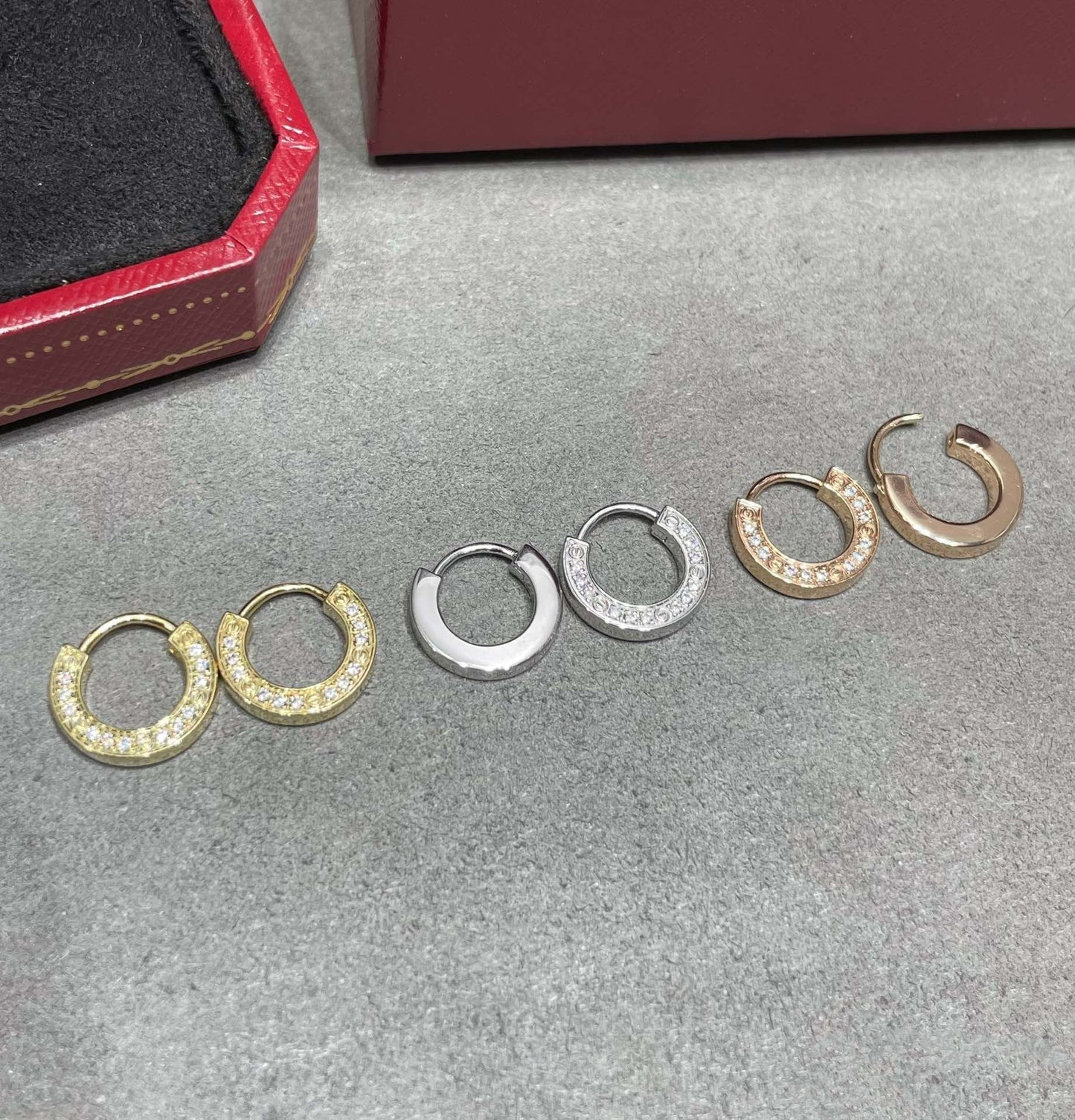 [Clara Jewels]LOVE DIAMOND EARRINGS