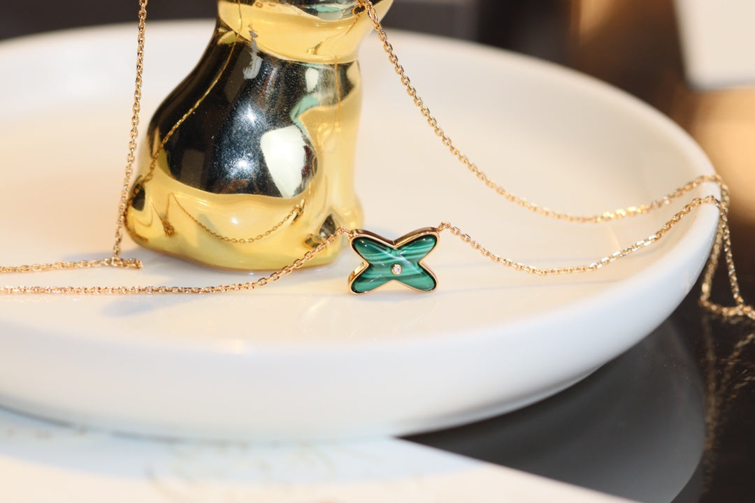 [Clara Jewels]JEUX MALACHITE 1 DIAMOND PINK GOLD NECKLACE
