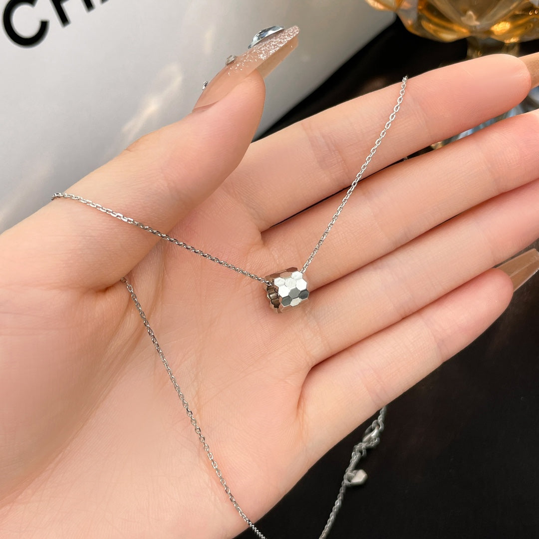 [Clara Jewels]BEE MINI NECKLACE