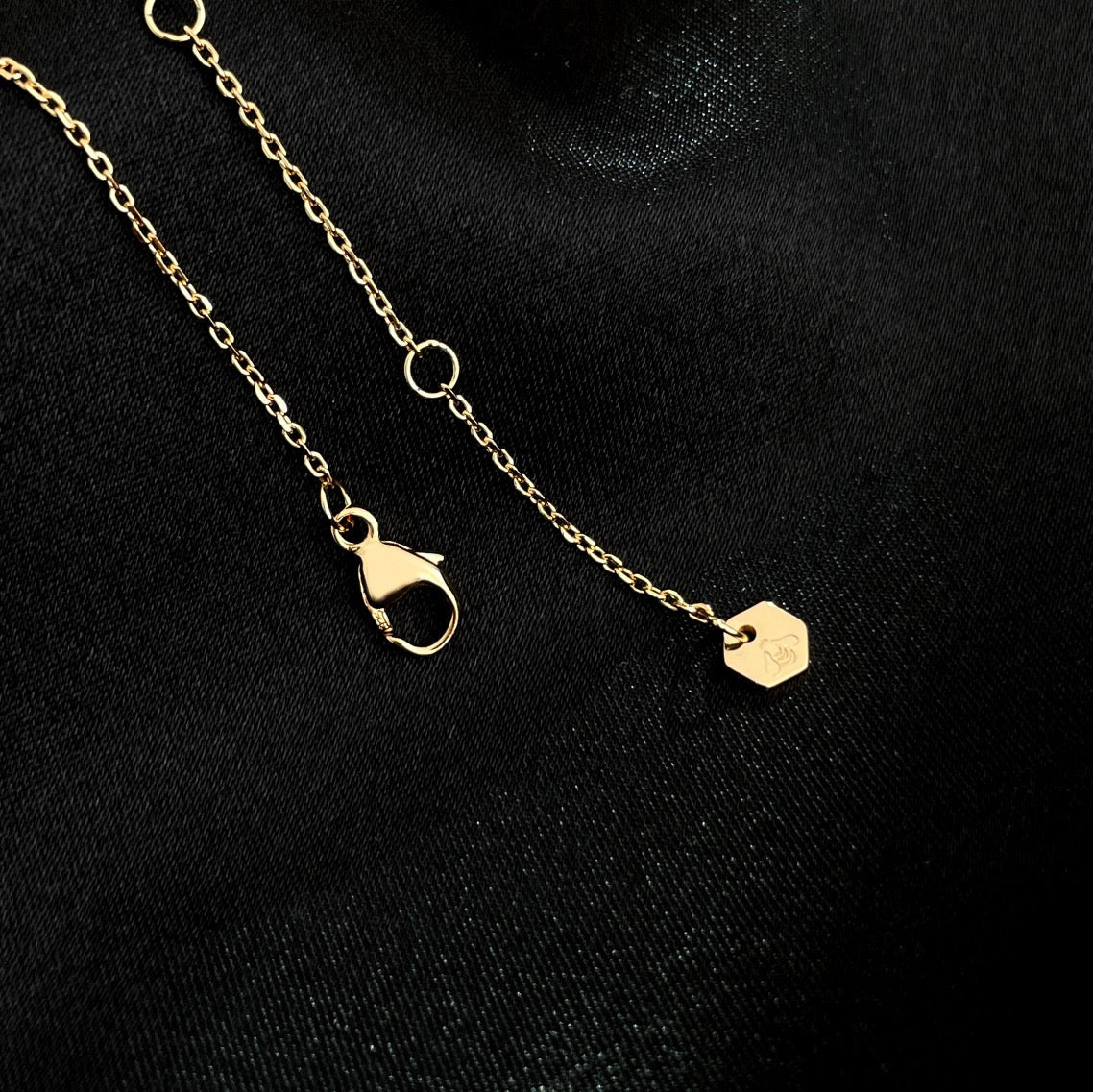 [Clara Jewels]BEE MINI NECKLACE