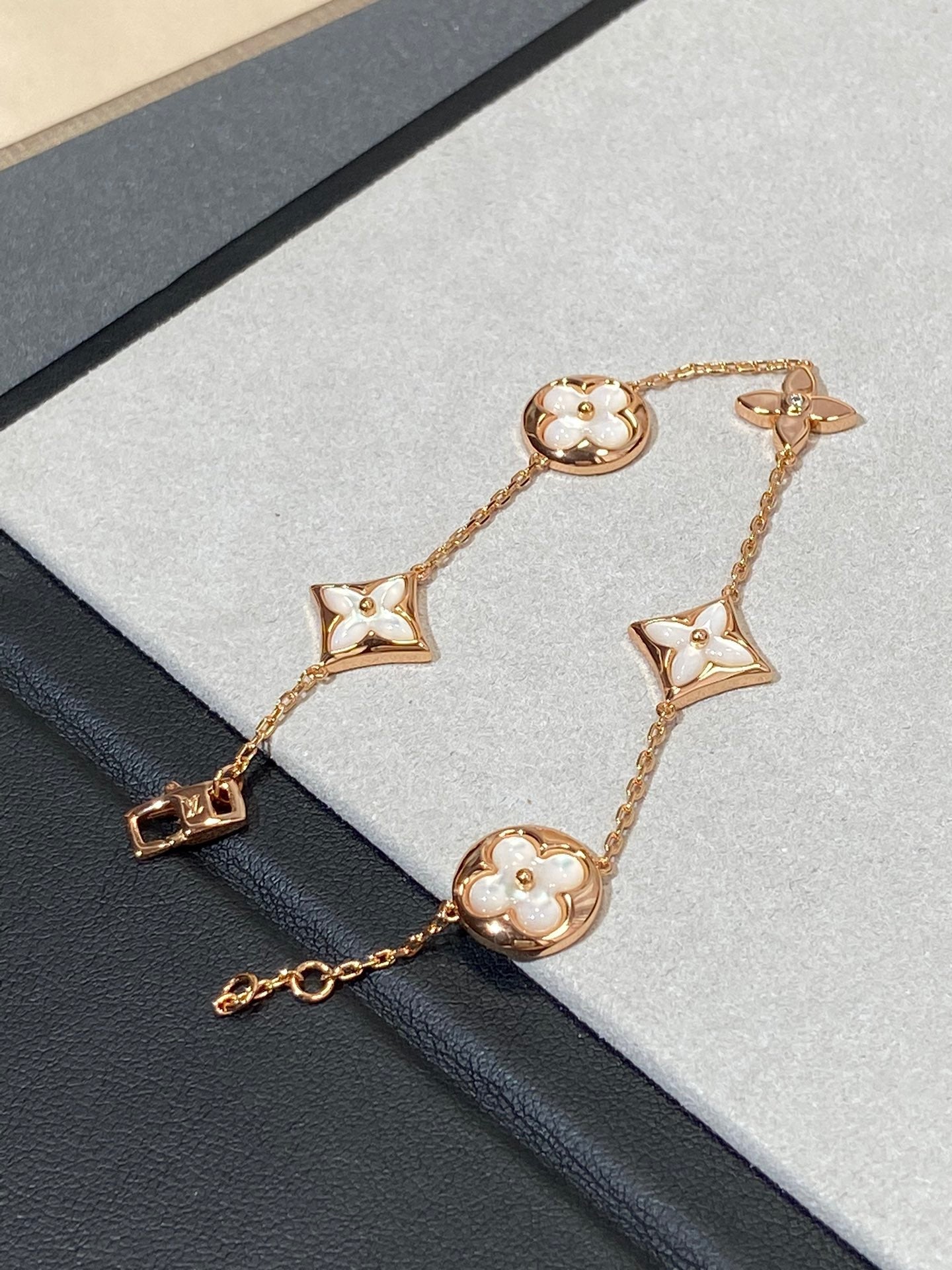 [Clara Jewels]STAR AND SUN 5 MOTIF MOP PINK GOLD BRACELET