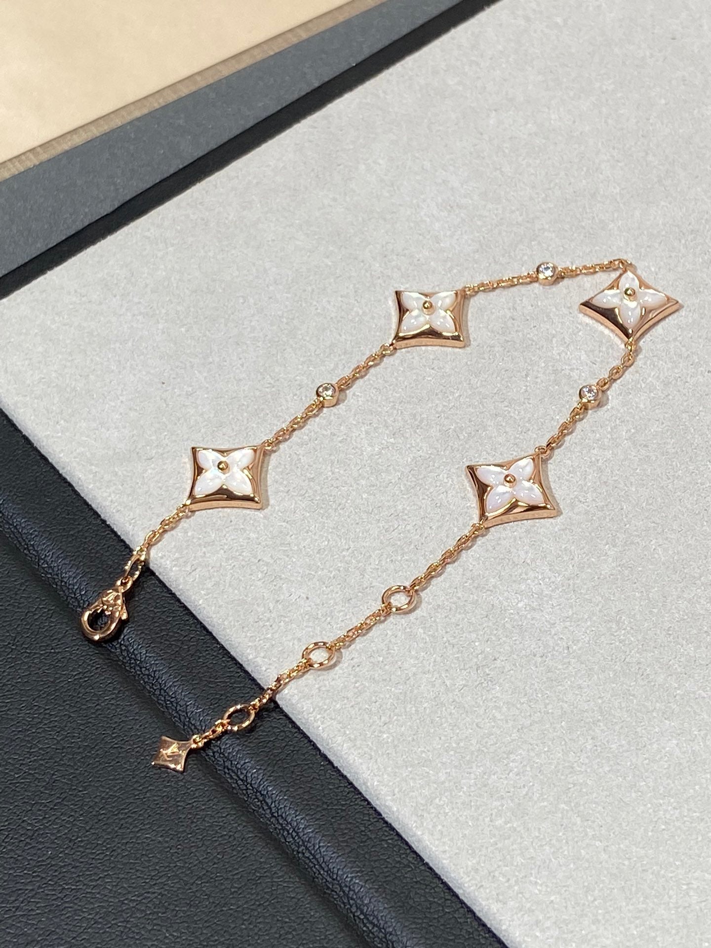 [Clara Jewels]STAR 4 MOTIF MOP DIAMOND PINK GOLD BRACELET