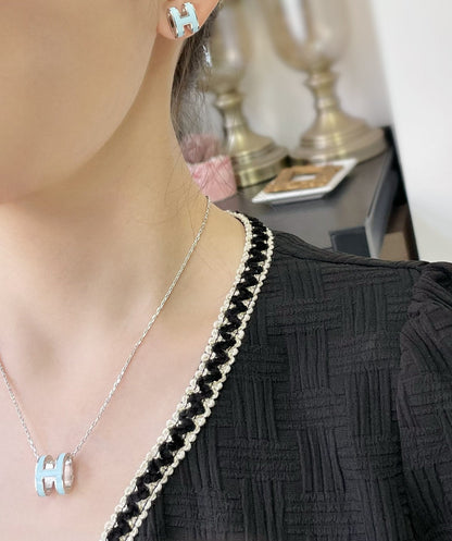 [Clara Jewels]POP H SKY BLUE STUD EARRINGS