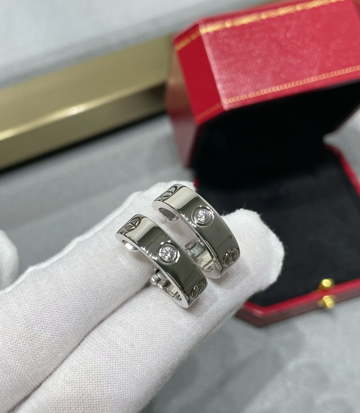 [Clara Jewels]LOVE 5.5MM 1 DIAMOND EARRINGS