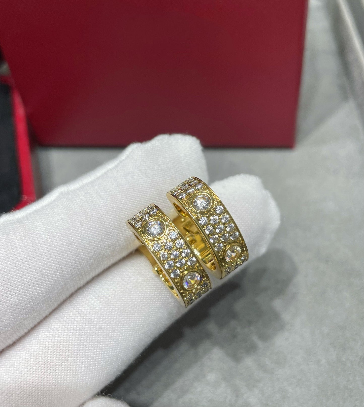 [Clara Jewels]LOVE 5.5MM DIAMOND PAVED EARRINGS