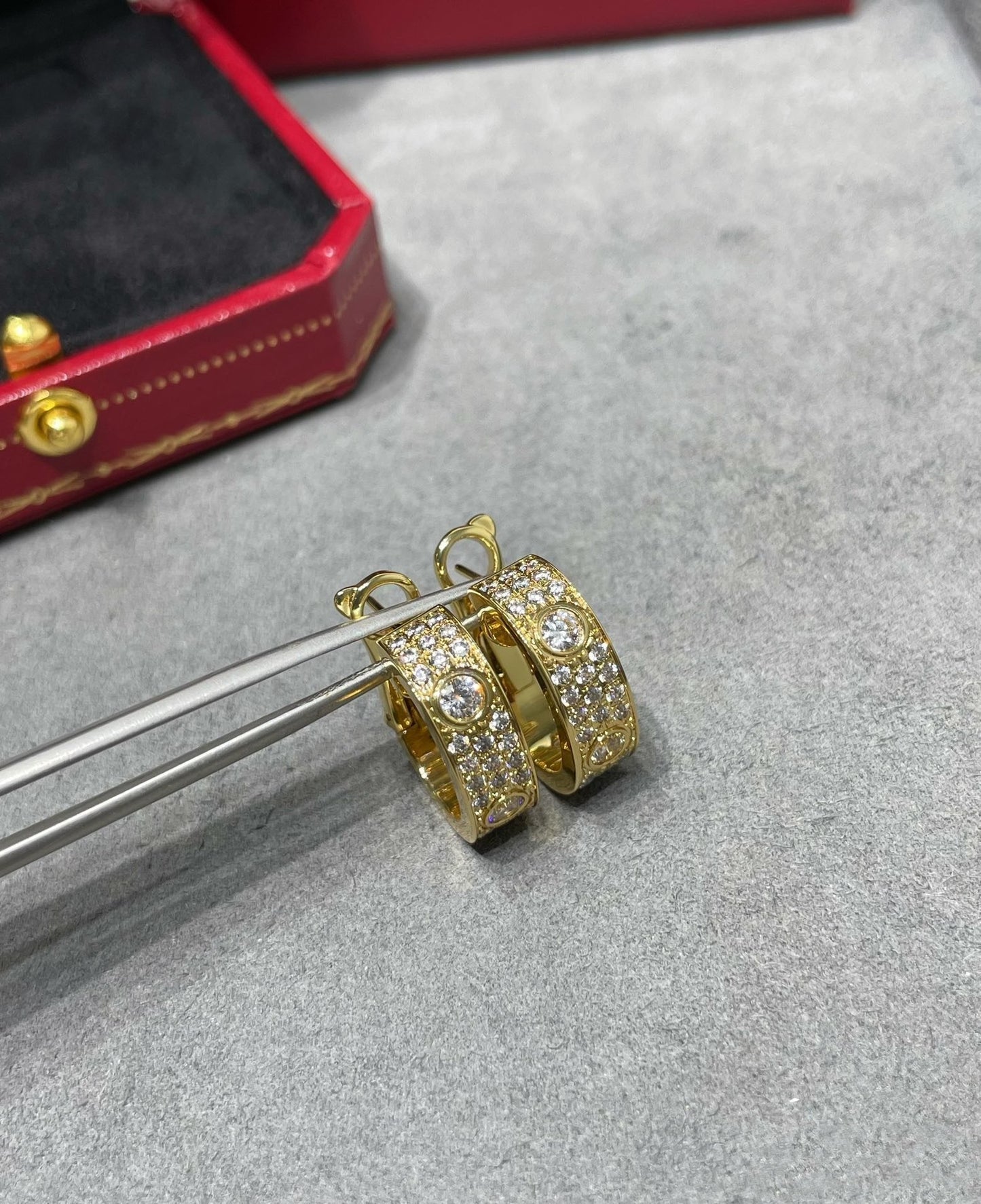 [Clara Jewels]LOVE 5.5MM DIAMOND PAVED EARRINGS