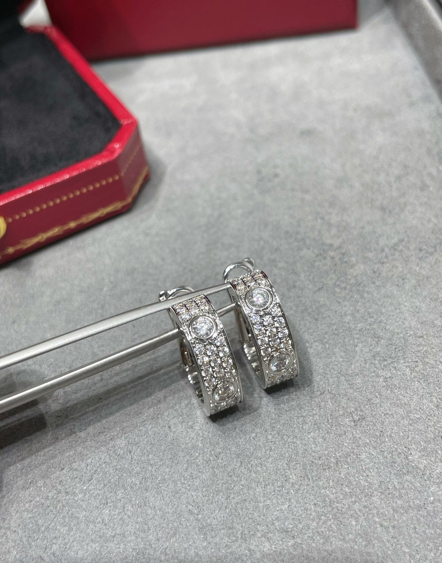 [Clara Jewels]LOVE 5.5MM DIAMOND PAVED EARRINGS