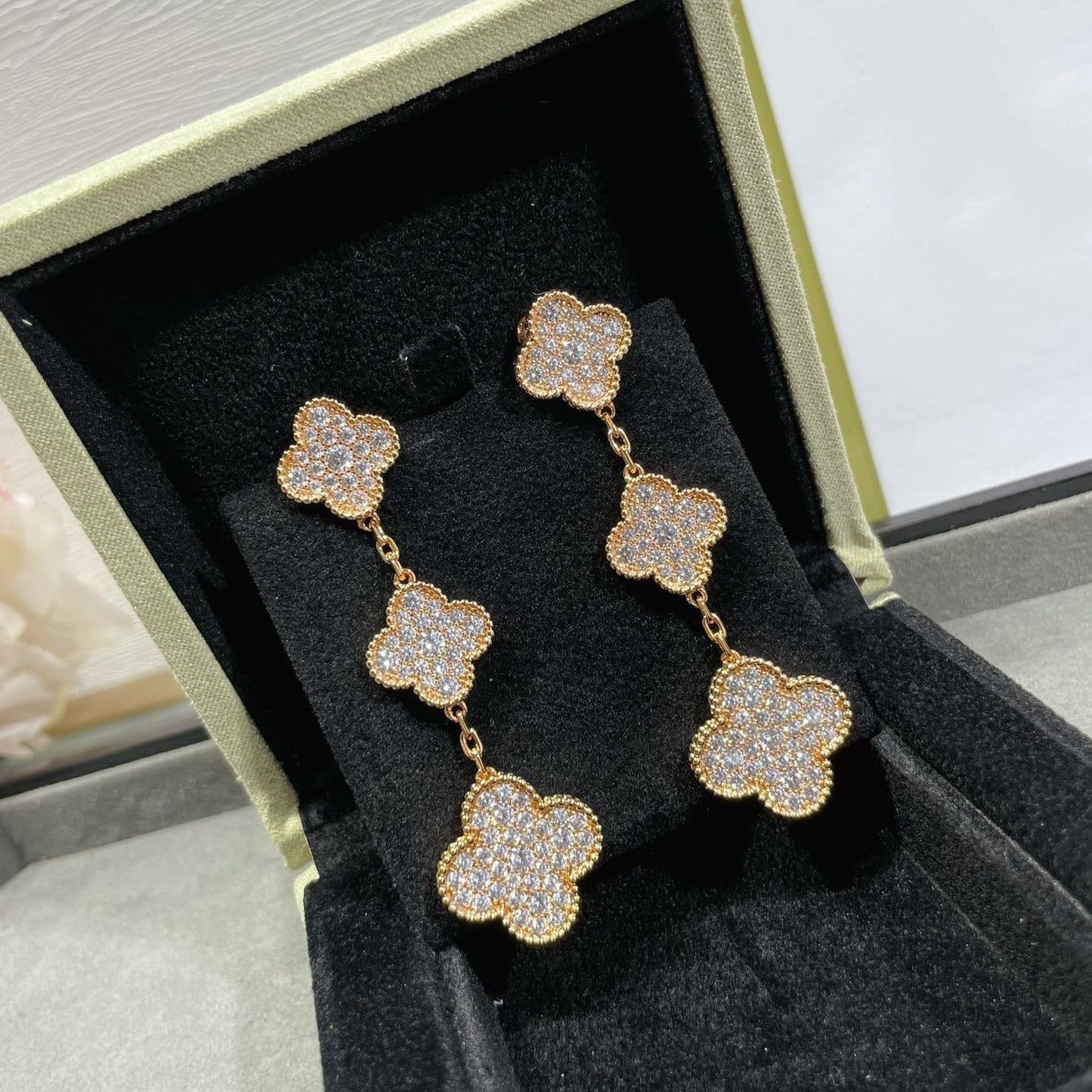 [Clara Jewels]CLOVER 3 MOTIFS DIAMOND PAVED ROSE GOLD EARRINGS