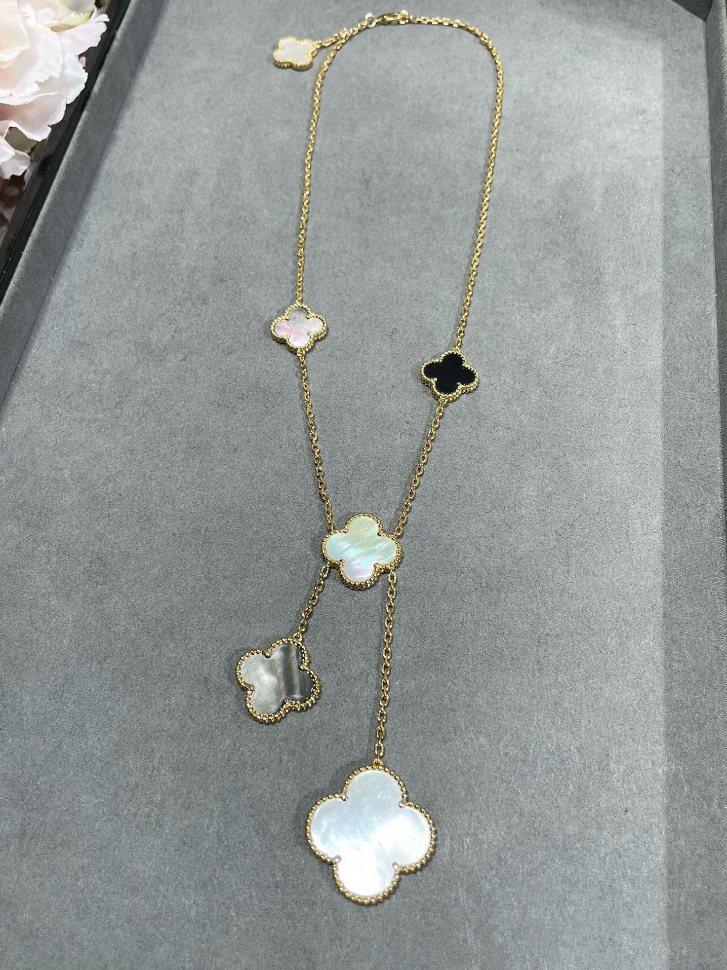 [Clara Jewels]CLOVER 6 MOTIF MOP ONYX GOLD NECKLACE