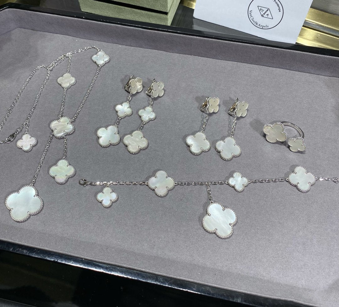 [Clara Jewels]CLOVER 5 MOTIF WHITE MOP SILVER BRACELET