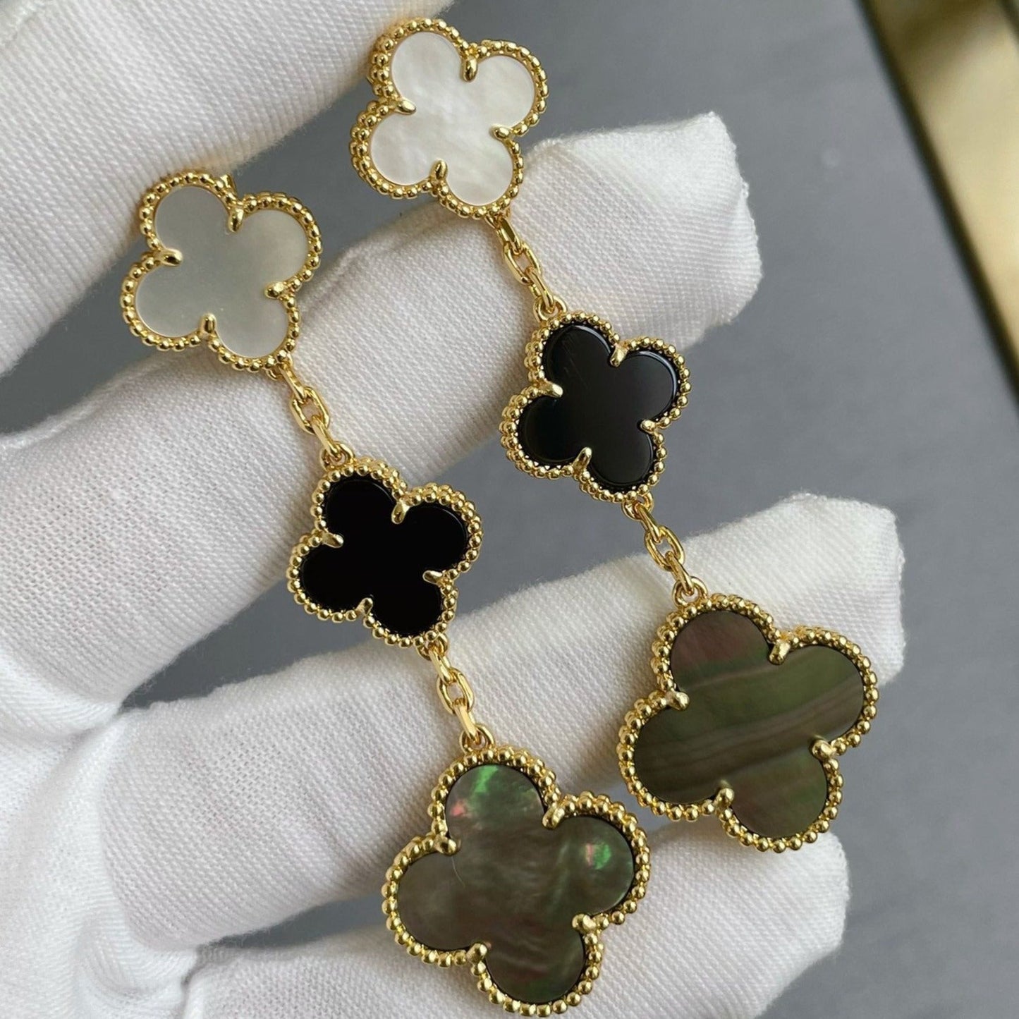 [Clara Jewels]CLOVER 3 MOTIF MOP ONYX DARK MOP PINK GOLD EARRINGS