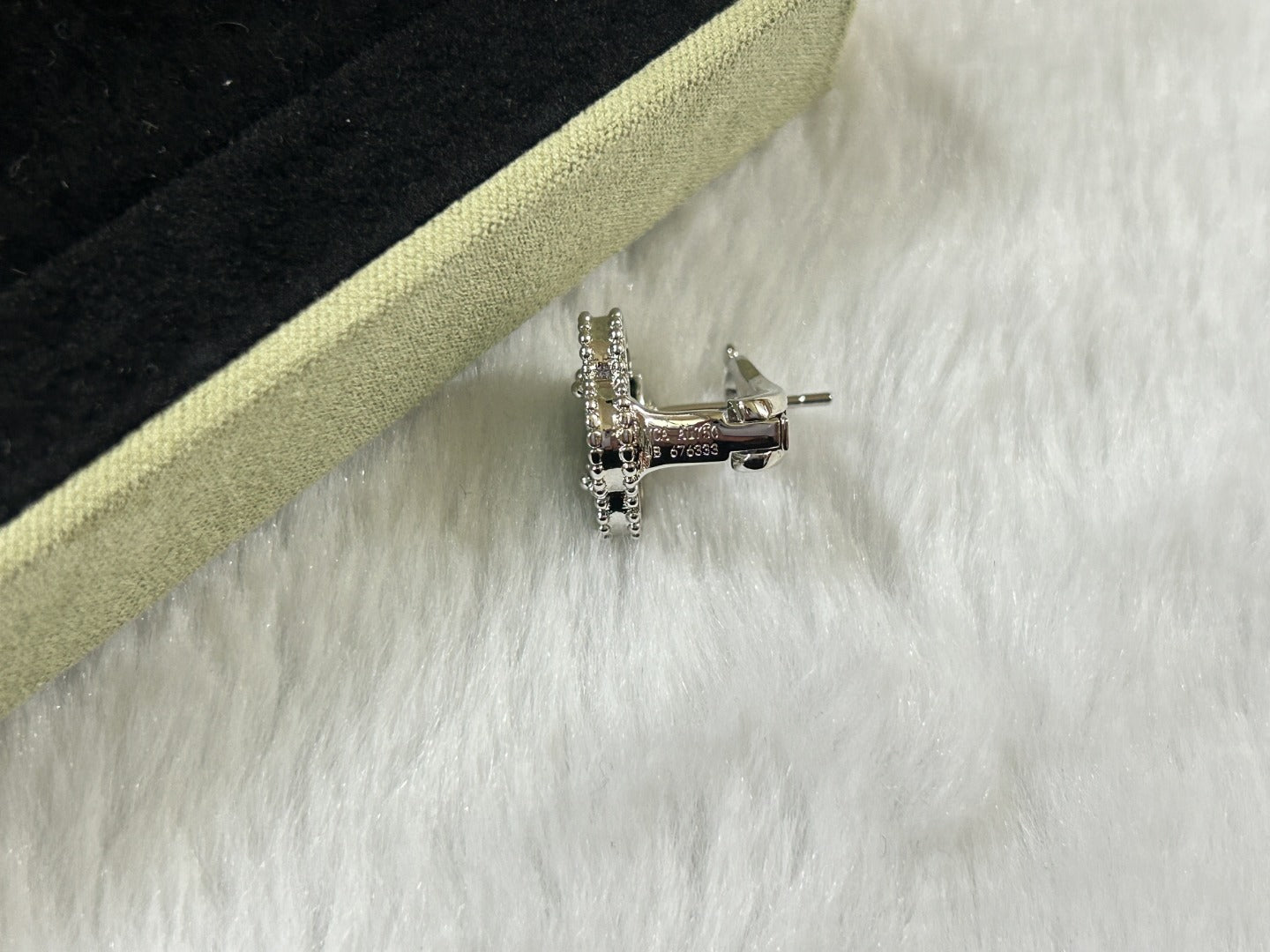 [Clara Jewels]CLOVER PIETERSITE MEDIUM STUD EARRINGS