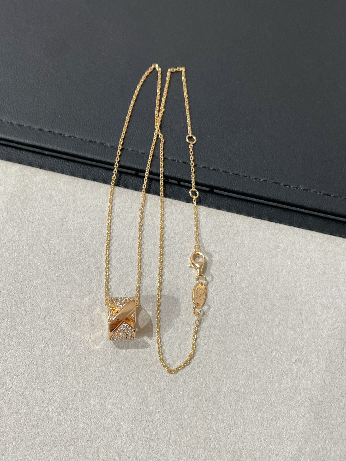 [Clara Jewels]LIENS EVIDENCE DIAMOND PAVED NECKLACE