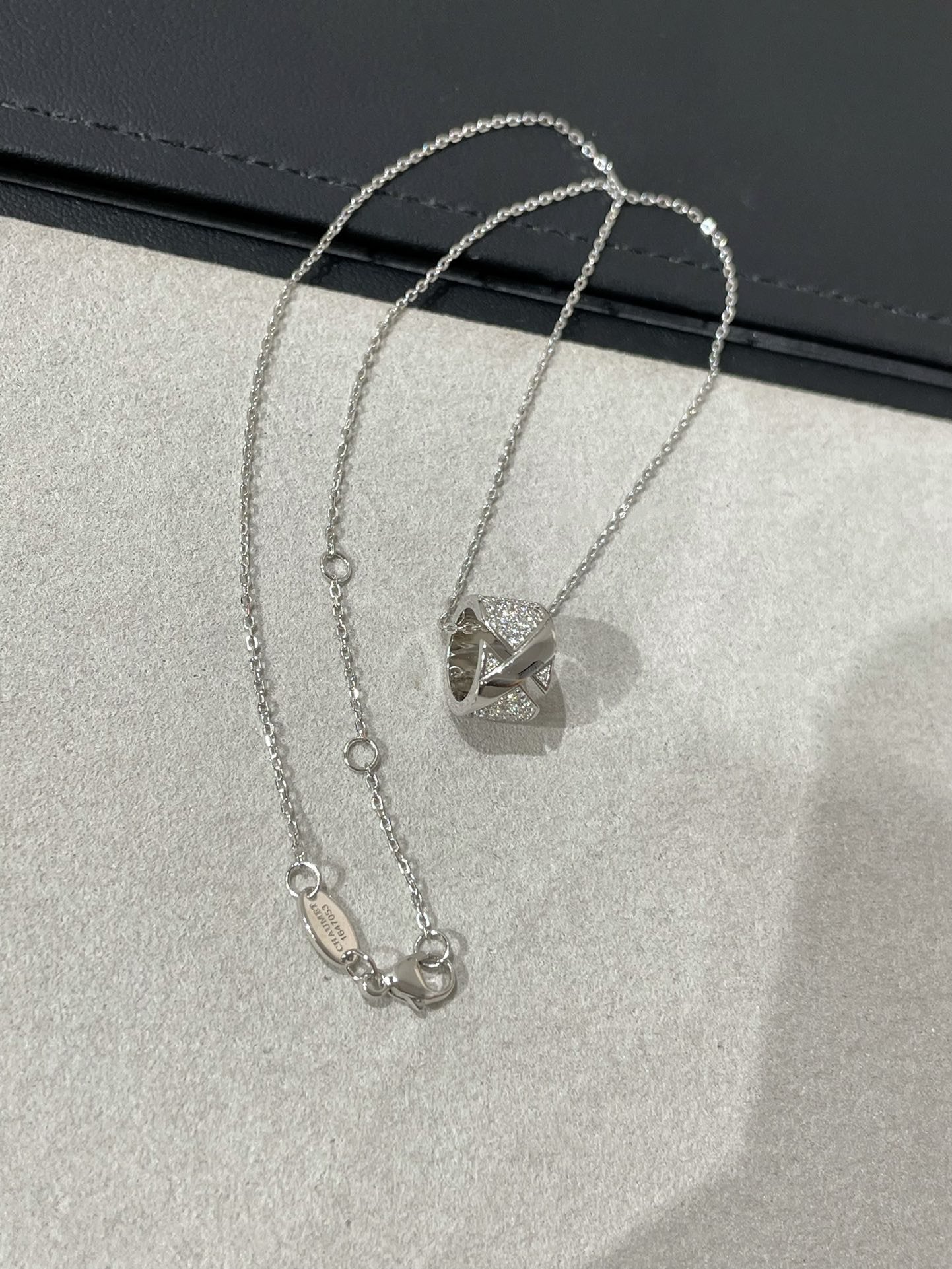 [Clara Jewels]LIENS EVIDENCE DIAMOND PAVED NECKLACE