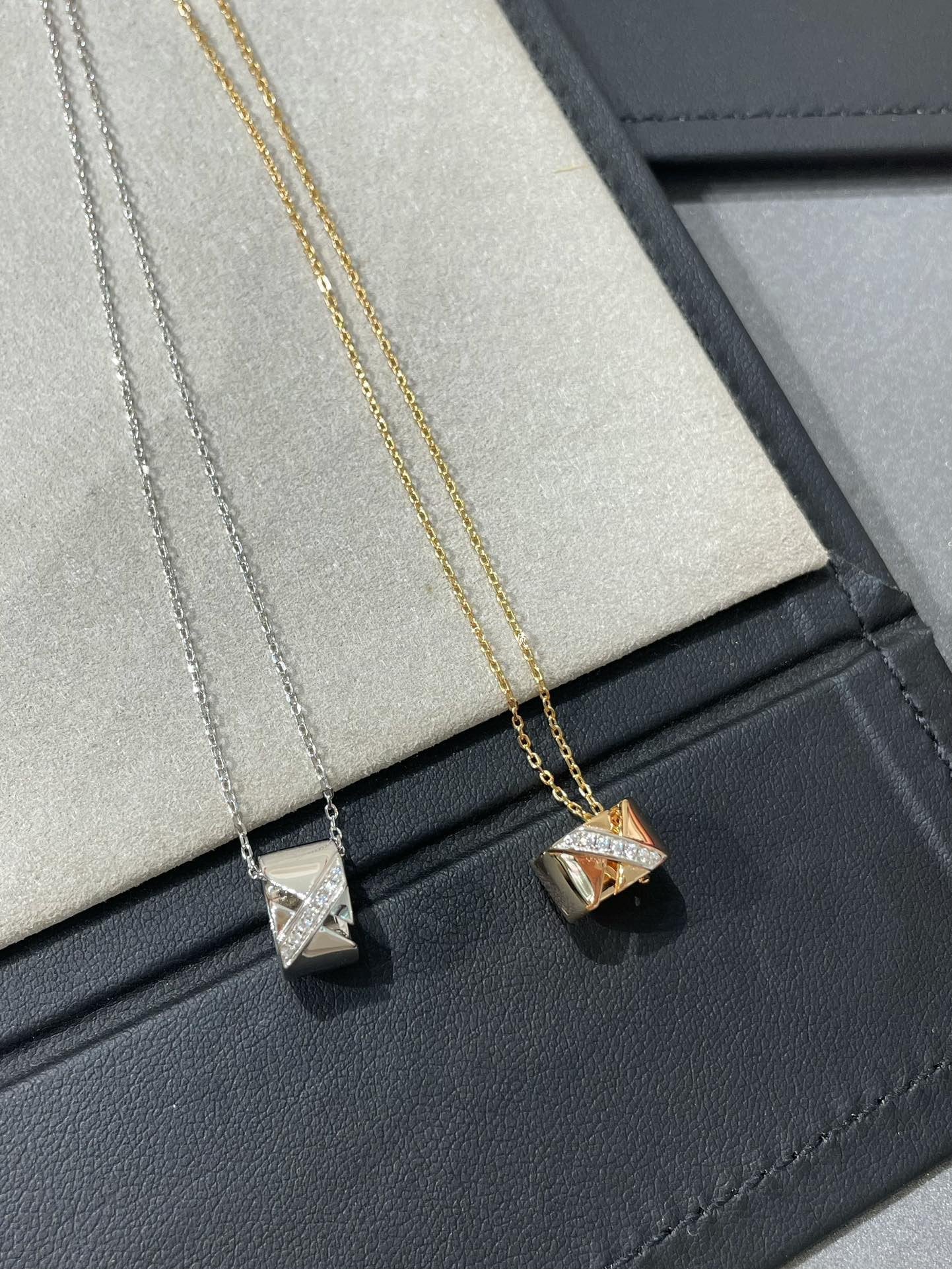 [Clara Jewels]LIENS EVIDENCE DIAMOND NECKLACE