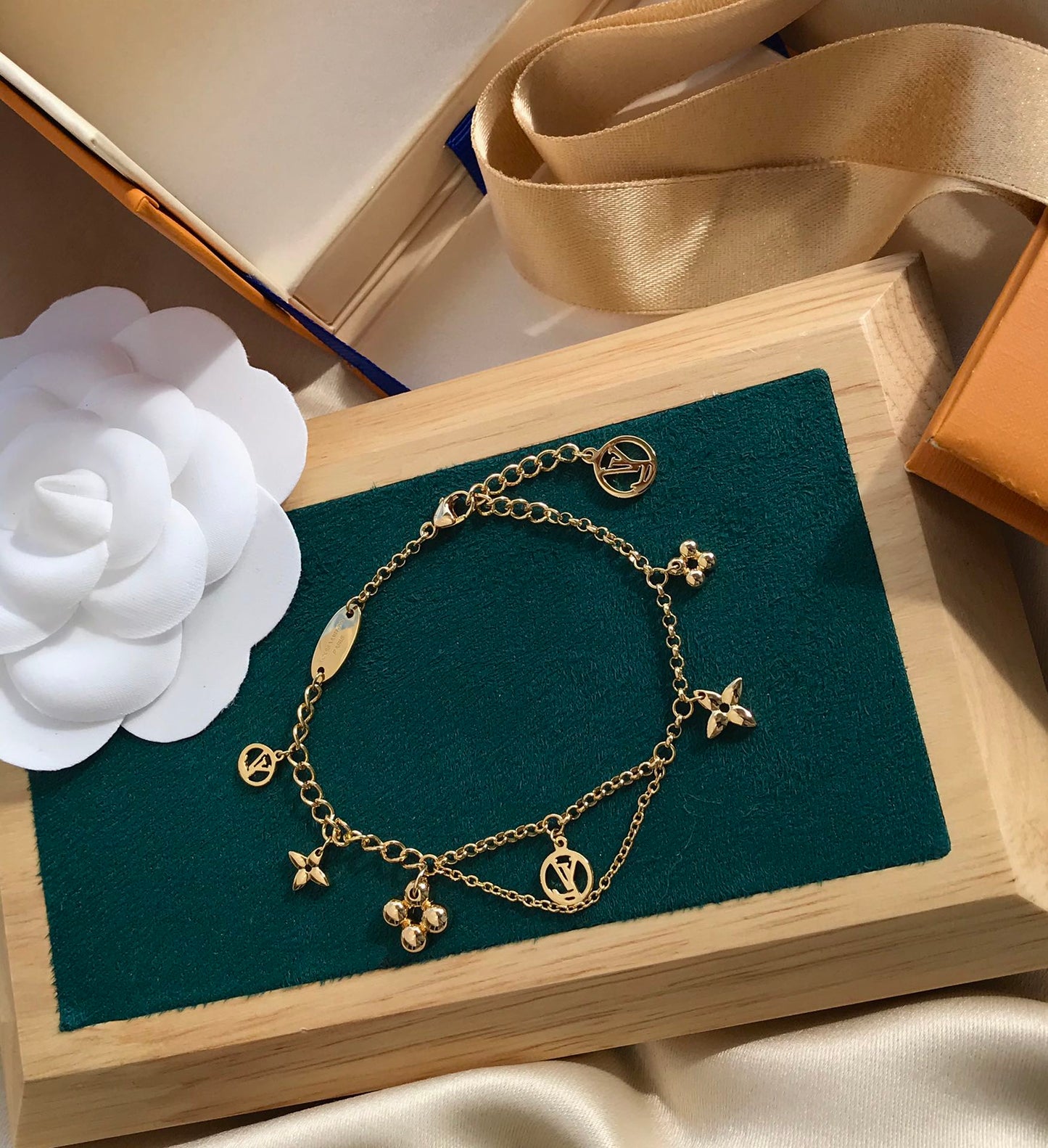 [Clara Jewels]BLOOMING PINK GOLD MOP BRACELET