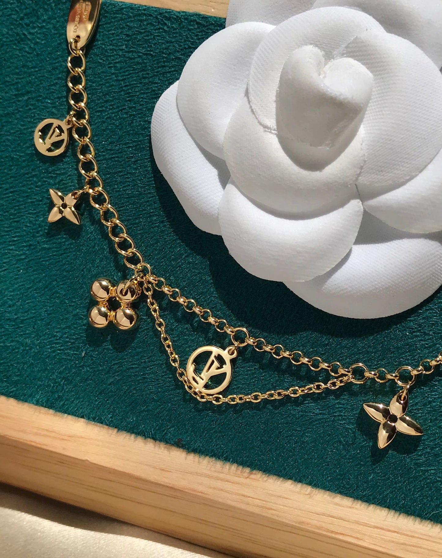 [Clara Jewels]BLOOMING PINK GOLD MOP BRACELET