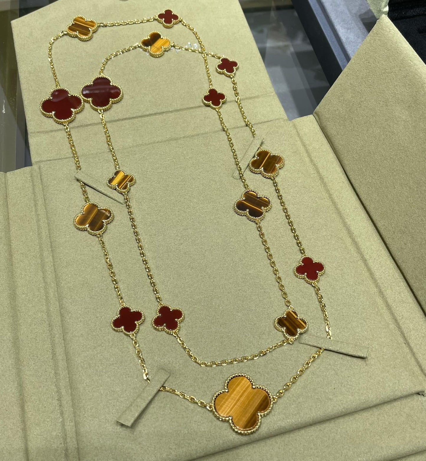 [Clara Jewels]CLOVER 16 MOTIF CARNELIAN TIGER EYE ROSE GOLD NECKLACE