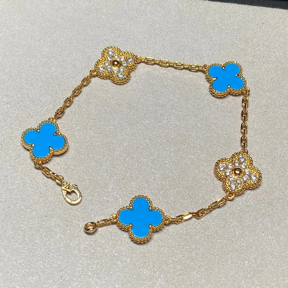 [Clara Jewels] CLOVER 5 MOTIF BLUE AGATE BRACELET COLLECTION