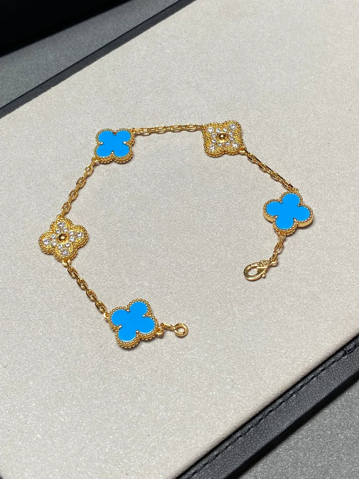 [Clara Jewels] CLOVER 5 MOTIF BLUE AGATE BRACELET COLLECTION