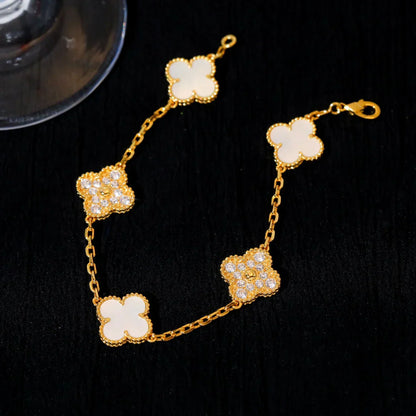 [Clara Jewels]CLOVER WHITE PEARL MOP 5 MOTIF BRACELET COLLECTION