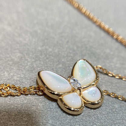 [Clara Jewels]BUTTERFLY MOP DIAMOND NECKLACE