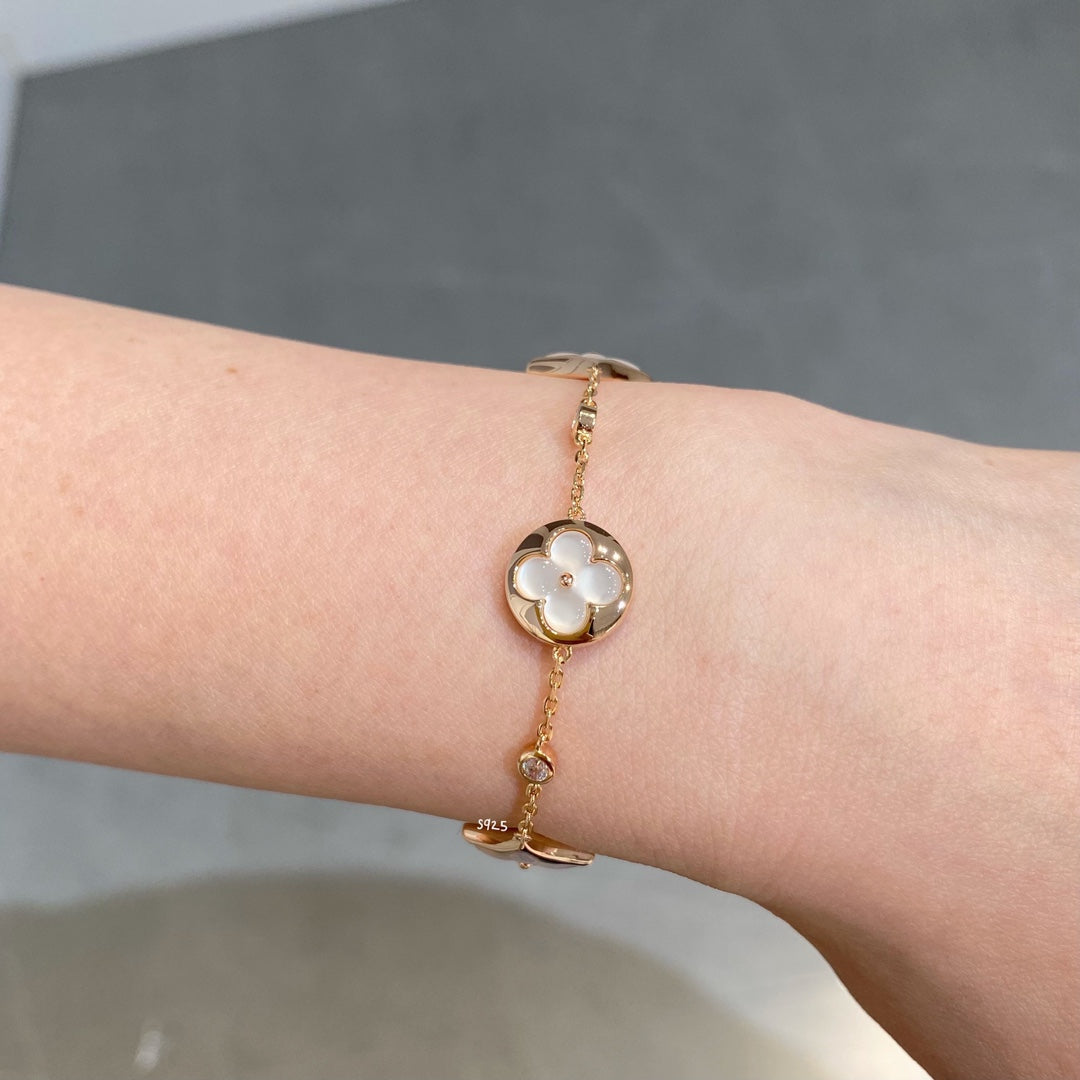 [Clara Jewels]STAR AND SUN 4 MOTIF WHITE MOP PINK GOLD BRACELET