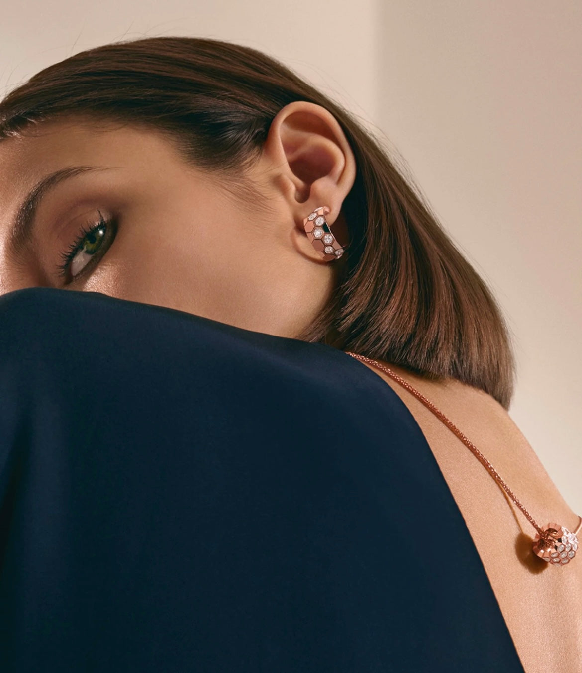 [Clara Jewels]BEE LOVE DIAMOND HOOP EARRINGS