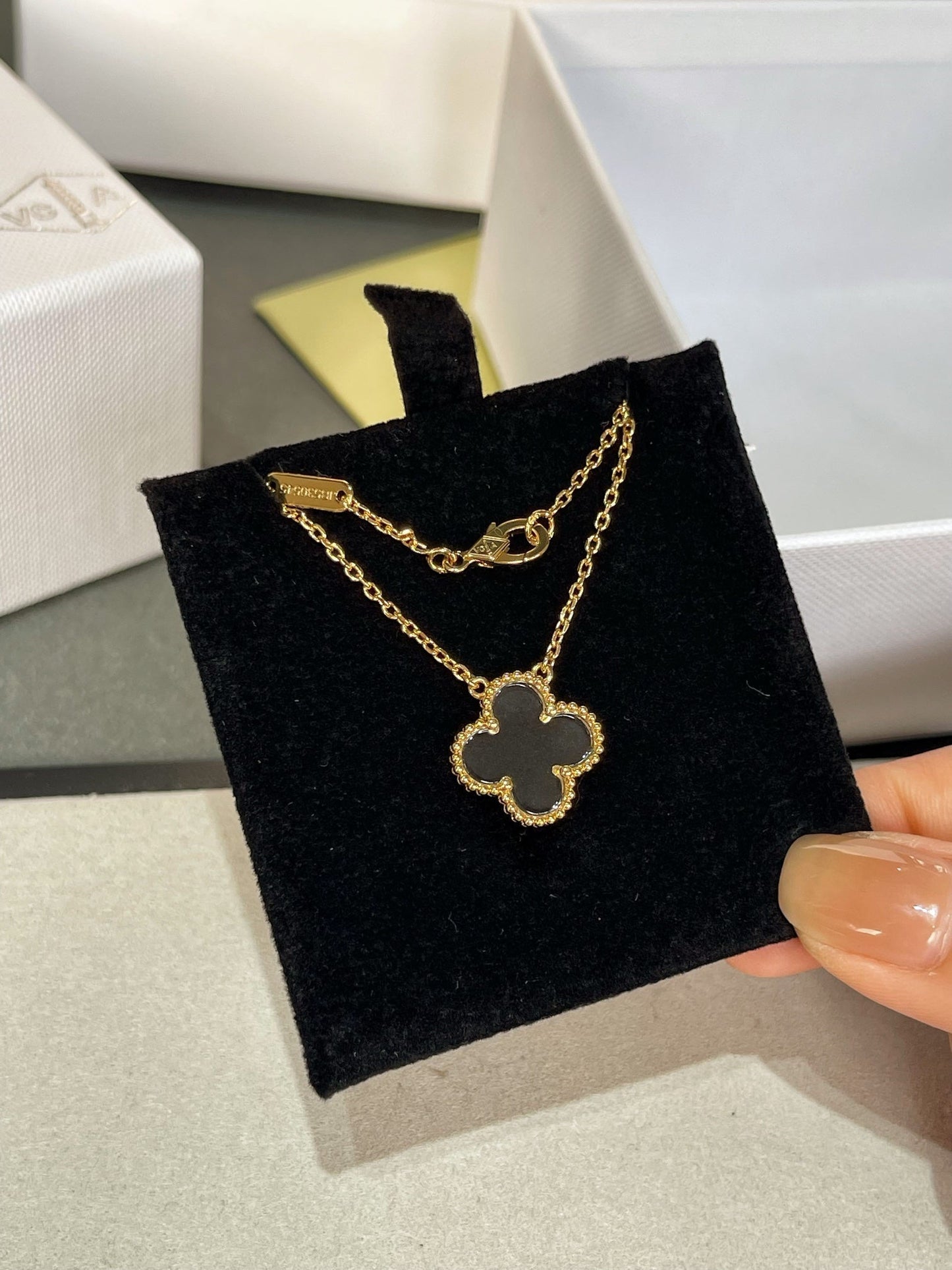[Clara Jewels]CLOVER ROCK CRYSTAL ROSE GOLD NECKLACE