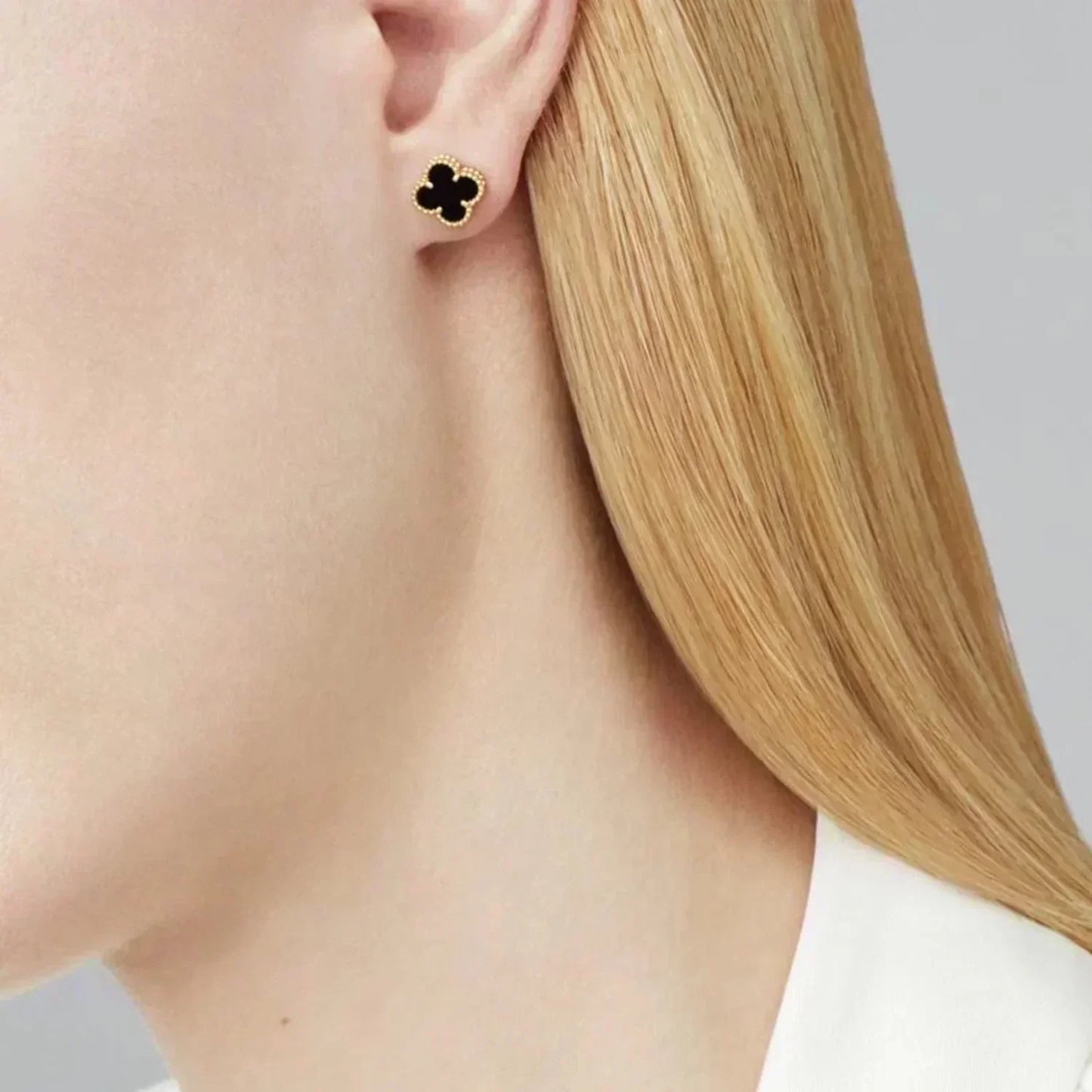 [Clara Jewels]CLOVER MINI 9.5MM BLACK MOP EARRINGS