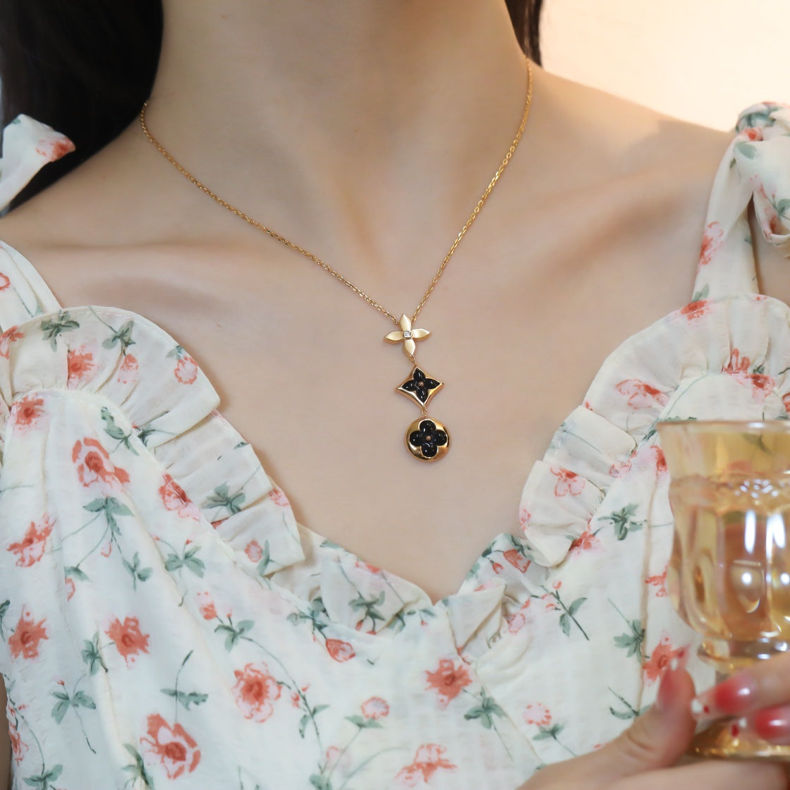 [Clara Jewels]STAR AND SUN ONYX PINK GOLD NECKLACE