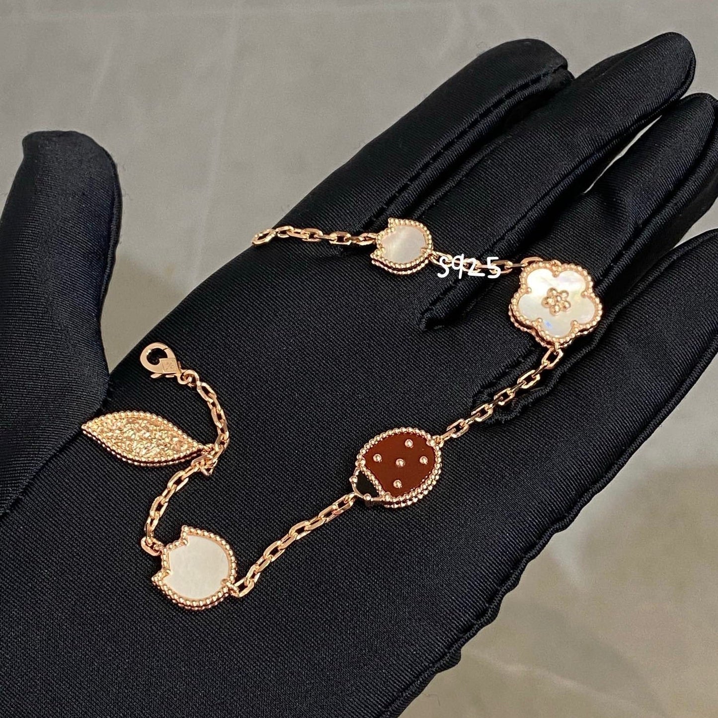 [Clara Jewels]LUCKY SPRING 5 MOTIF BRACELET