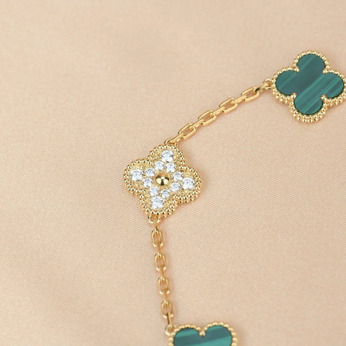 [Clara Jewels] CLOVER 5 MOTIF MALACHITE BRACELET COLLECTION