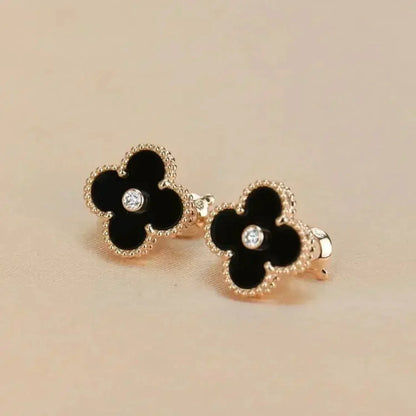 [Clara Jewels]CLOVER MEDIUM 1 MOTIFS ONYX DIAMOND EARRINGS