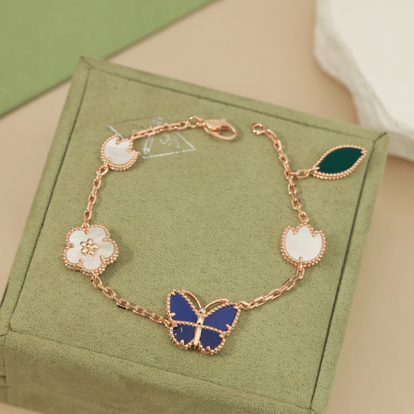 [Clara Jewels]LUCKY SPRING BUTTERFLY 5 MOTIF BRACELET