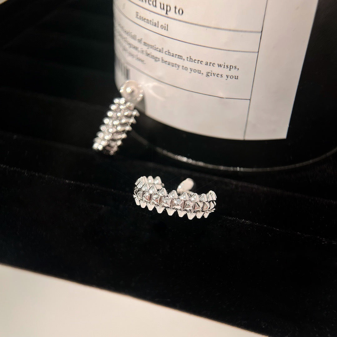 [Clara Jewels]CLASH SMALL HOOP EARRINGS