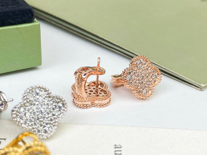 [Clara Jewels]CLOVER DIAMOND STUD EARRINGS