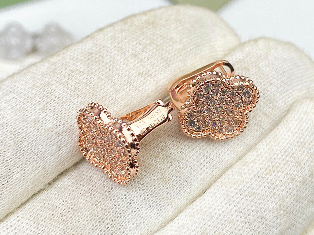 [Clara Jewels]CLOVER DIAMOND STUD EARRINGS
