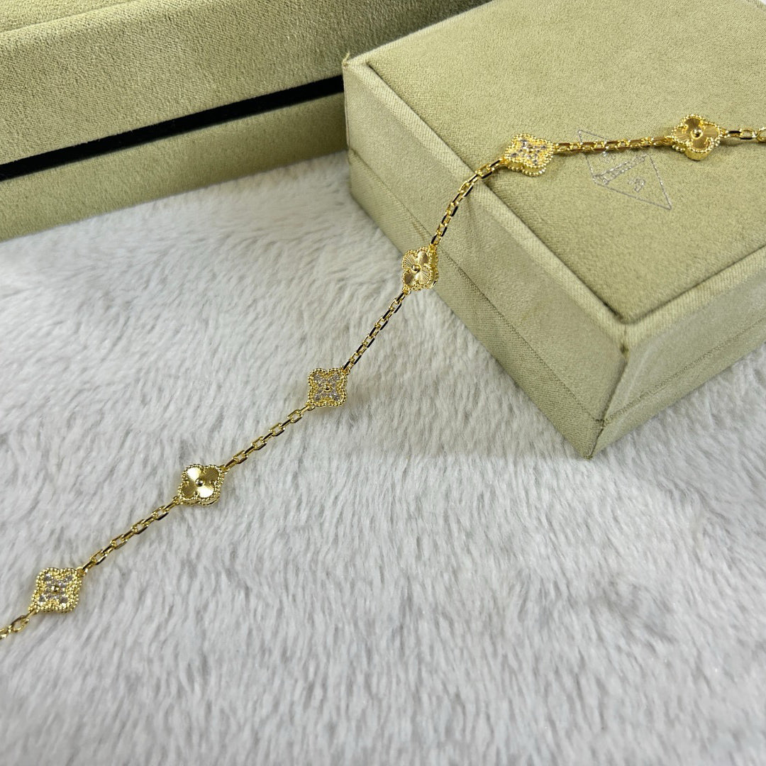 [Clara Jewels]CLOVER 6 MOTIF DIAMOND LASER BRACELET