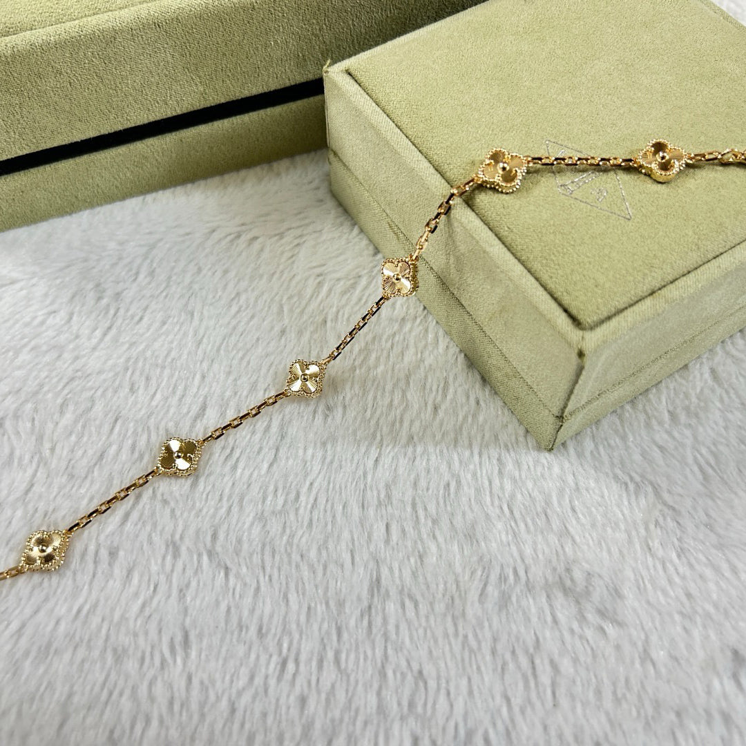 [Clara Jewels]CLOVER 6 MOTIF DIAMOND BRACELET