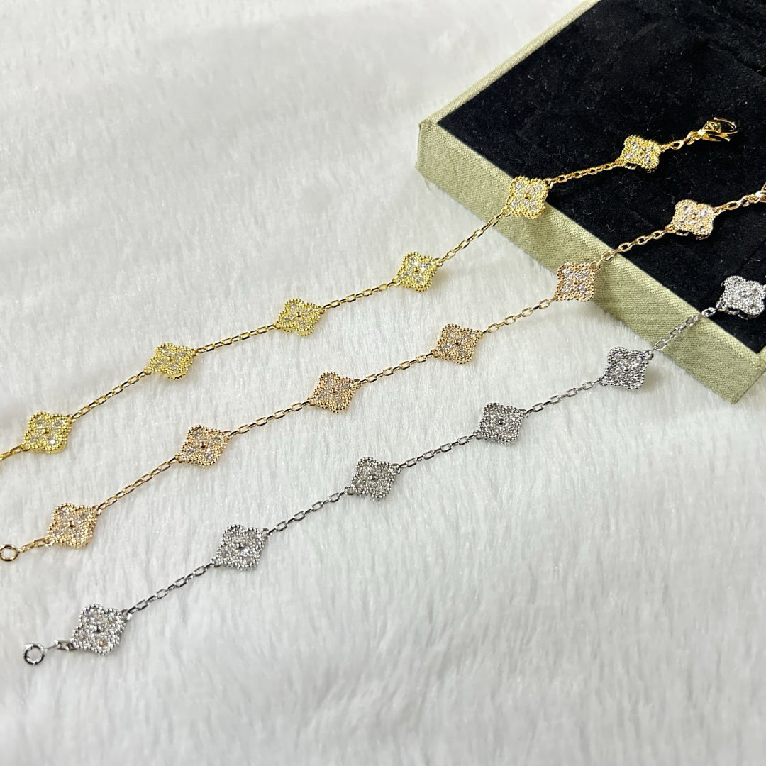 [Clara Jewels]CLOVER 6 MOTIF DIAMOND BRACELET