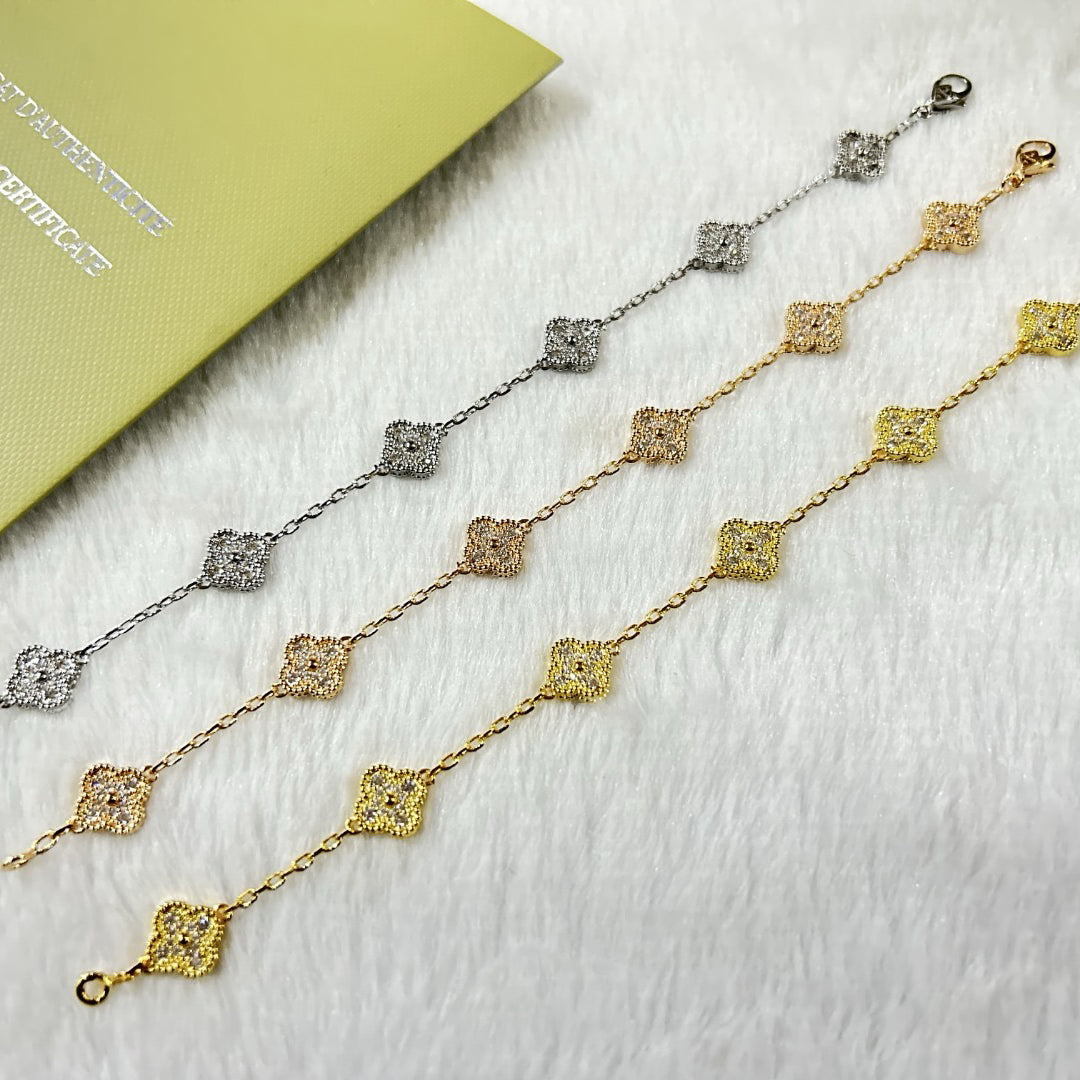 [Clara Jewels]CLOVER 6 MOTIF DIAMOND BRACELET