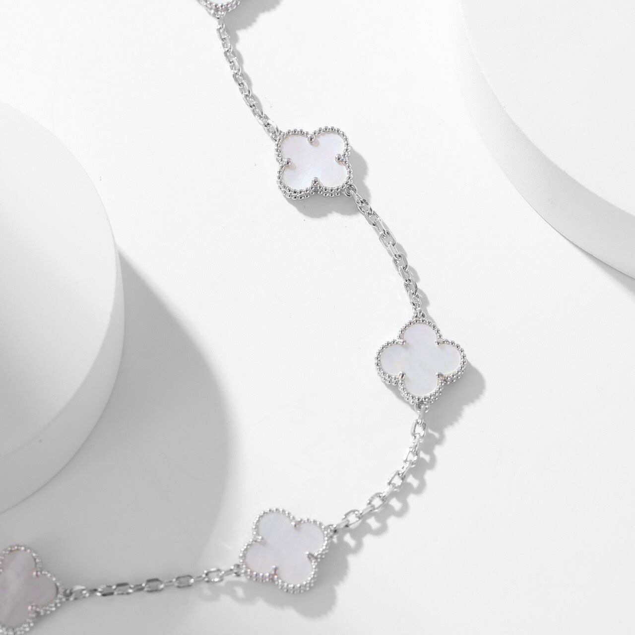 [Clara Jewels]CLOVER 10 MOTIFS WHITE MOTHER OF PEARL NECKLACE