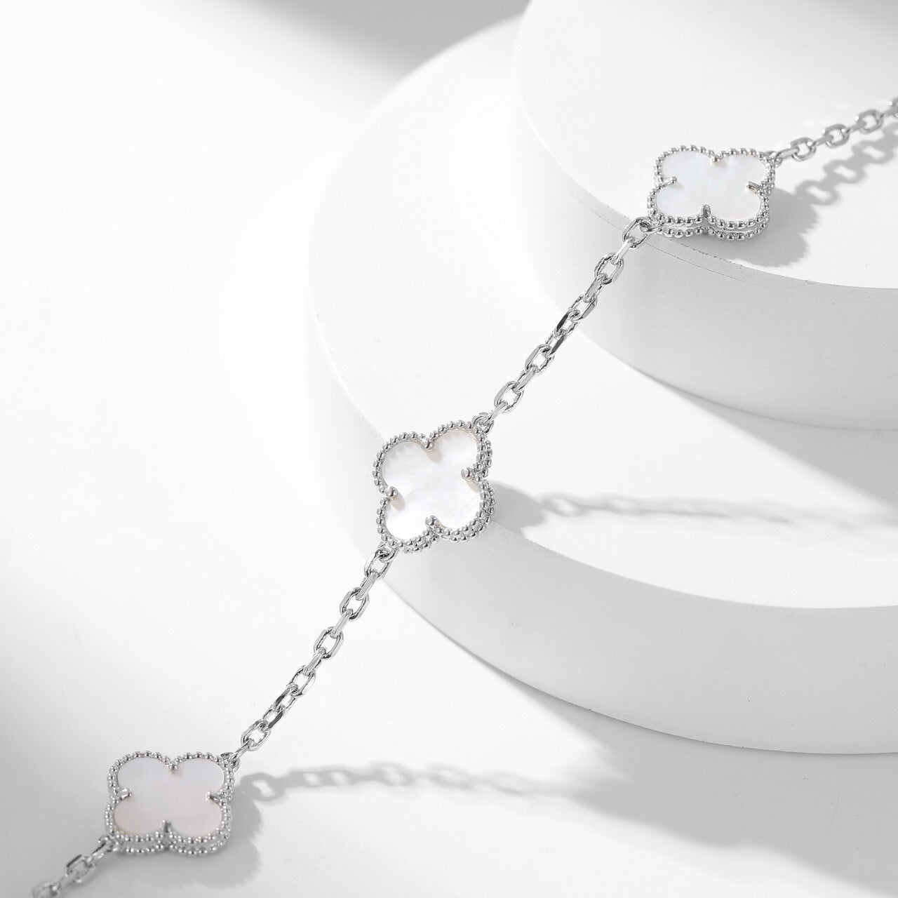 [Clara Jewels]CLOVER 10 MOTIFS WHITE MOTHER OF PEARL NECKLACE
