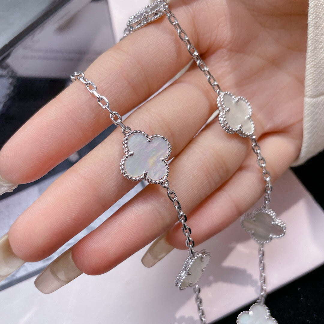 [Clara Jewels]CLOVER 10 MOTIFS WHITE MOTHER OF PEARL NECKLACE