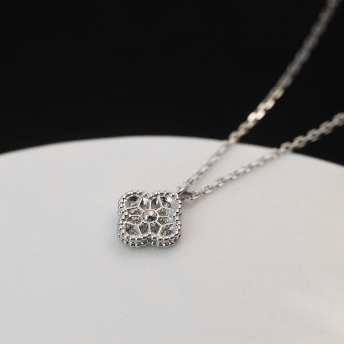 [Clara Jewels]CLOVER MINI 9.5MM PENDANT DIAMOND NECKLACE