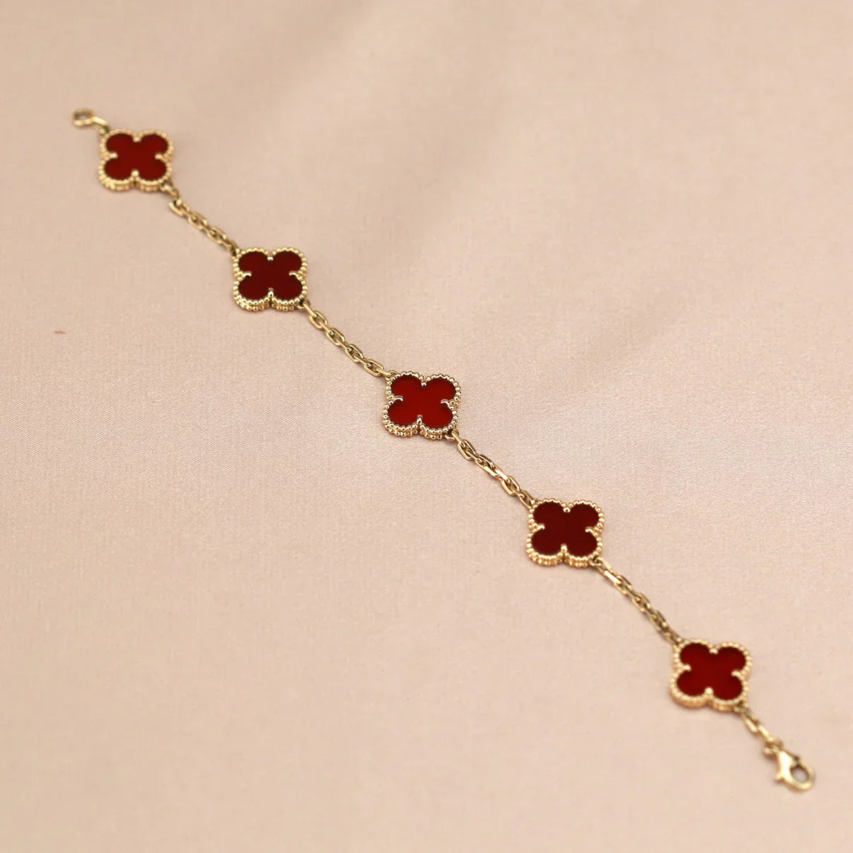 [Clara Jewels] CLOVER 5 MOTIF RED CORNELIAN BRACELET COLLECTION