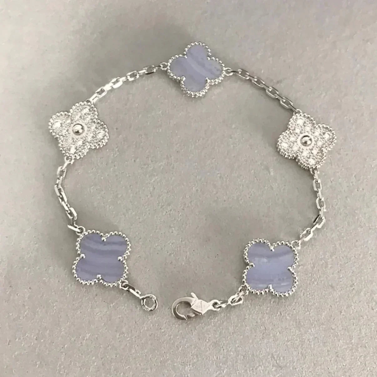 [Clara Jewels] CLOVER 5 MOTIF PURPLE CHALCEDONY BRACELET COLLECTION